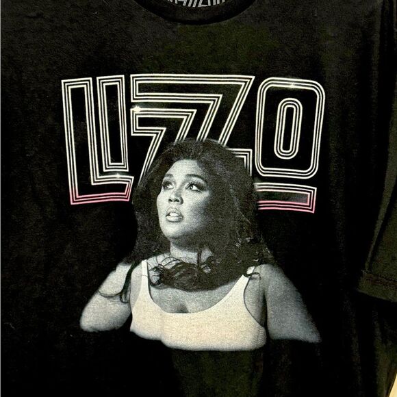 LIZZO Concert 2023 Special Tour Black Men’s XL T-Shirt MINT RAP R&B Rare - Picture 2 of 5